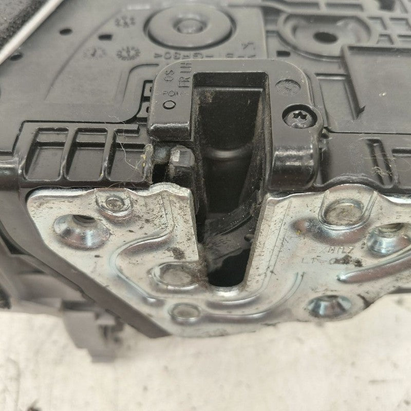 Hyundai Kona Door Latch Lock Left Driver Front  2021 2020 2019