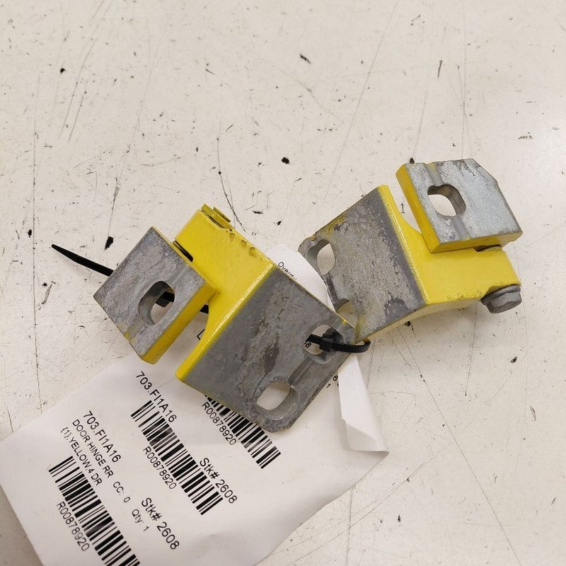Fiat 500 X Model   Door Hinge Set Right Rear Passenger  2016 2017