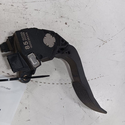 Nissan LEAF Gas Pedal  2013 2014 2015 2016 2017 OEM
