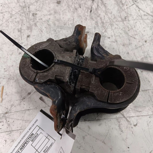 Nissan Maxima Sway Bar Bushing Mounting Bracket 2014 2013 2012 2011 2010 2009