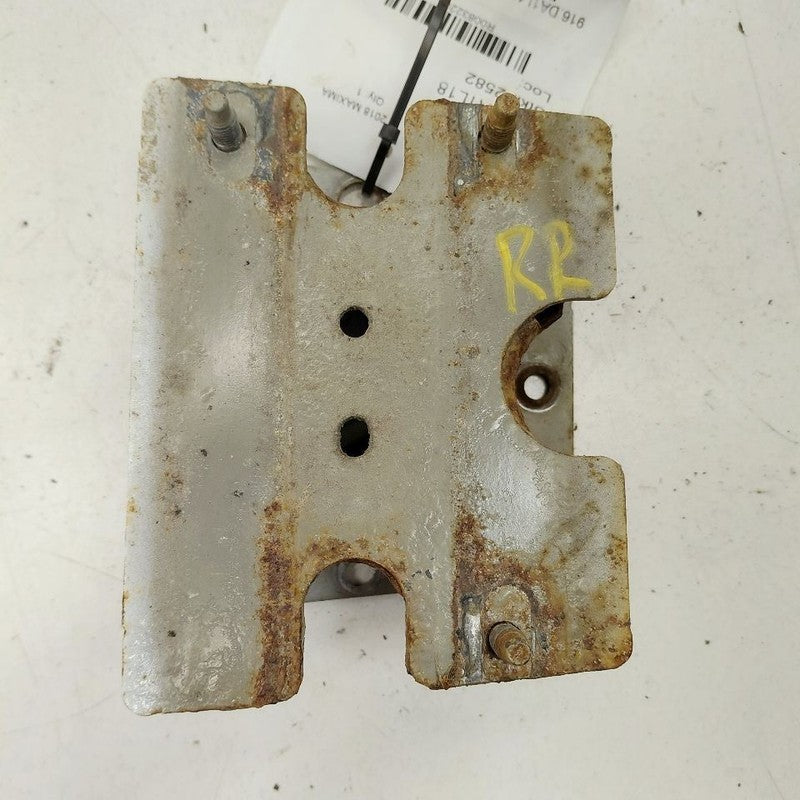 Nissan Maxima Bumper Mount Bracket Right Passenger Side Rear  2018 201