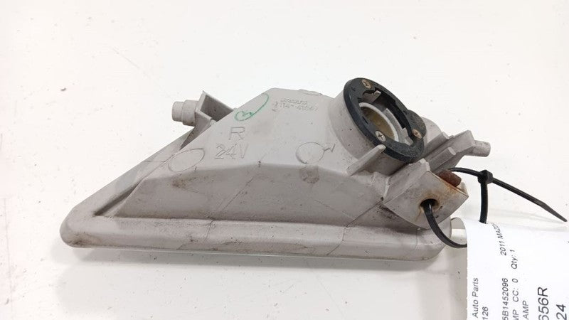 BBM551680C Passenger Right Corner Park Light Fog Light Without Turbo Fits 10-11 MAZDA 3