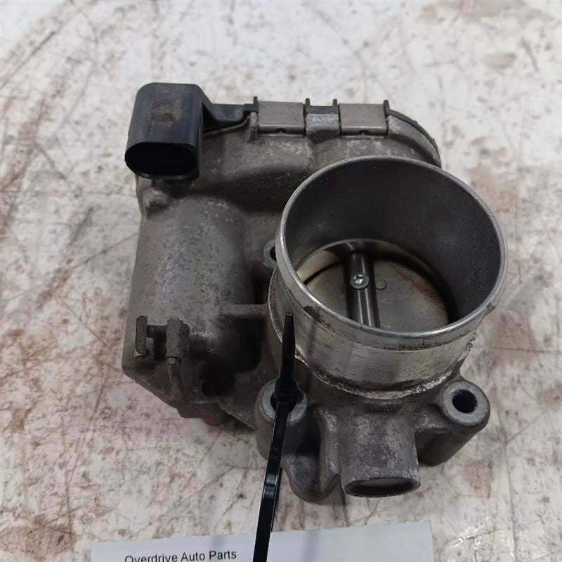 Throttle Body Valve 1.6L Without Turbo Fits 14-19 Ford Fiesta OEM