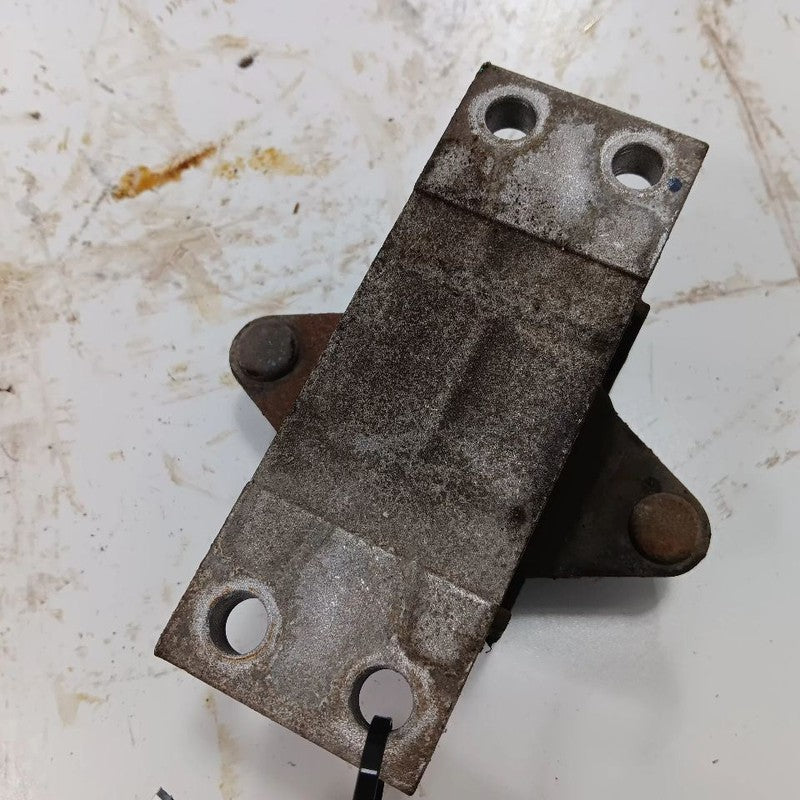 INFINITI Q50 Transmission Crossmember Support  2014 2015 2016 2017 201