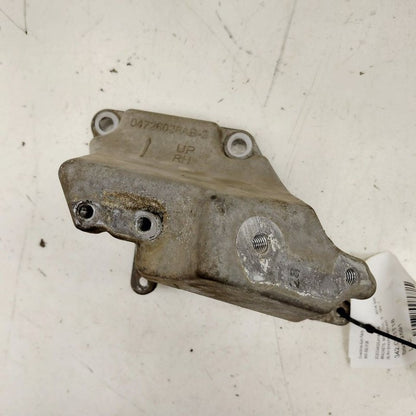Chrysler 300 Passenger Right Side Engine Mount Bracket  2017 2018 2019