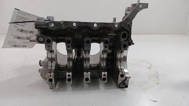Engine Cylinder Block Right Gasoline Fits 18-19 XV CROSSTREK OEM