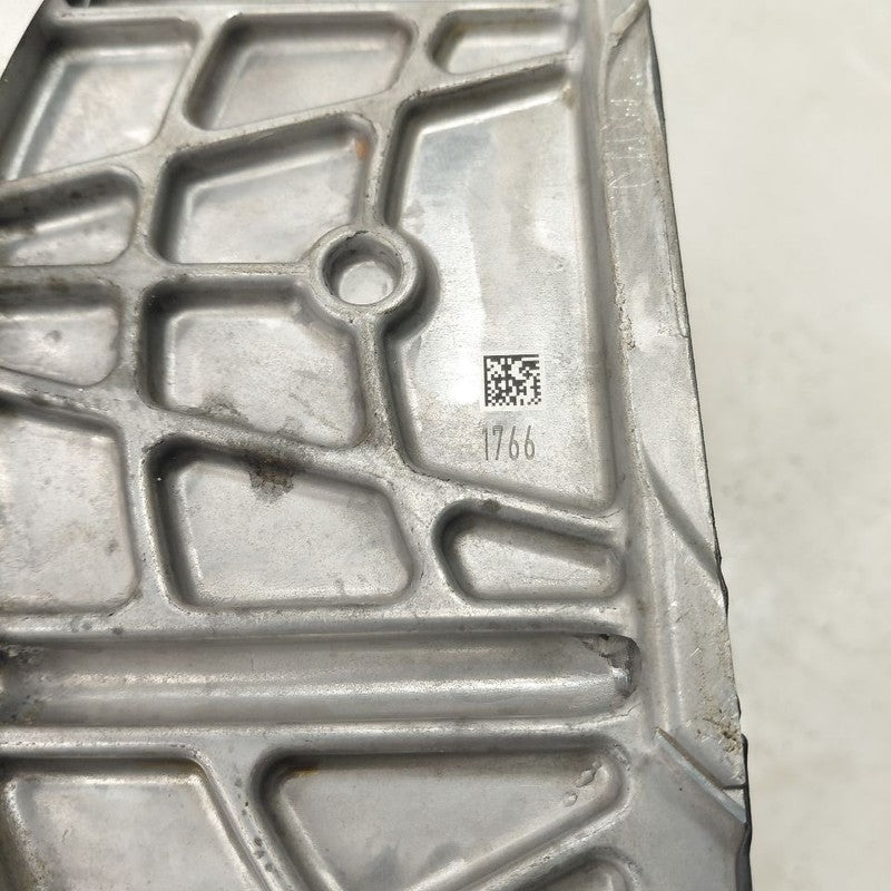 Upper Engine Oil Pan 3.6L Fits 16-20 Cadillac CT6