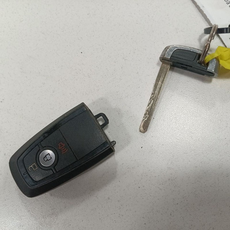 Fob Remote Three Button Fits 17-22 Ford Edge OEM