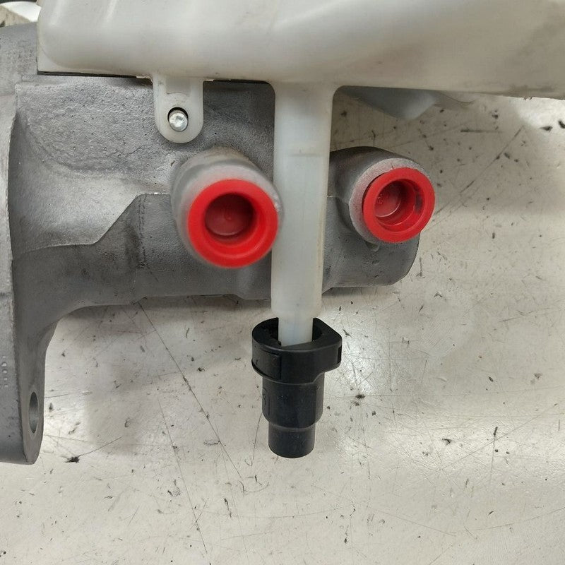 Brake Master Cylinder VIN 26 4th And 5th Digit Fits 14-18 Volvo S60