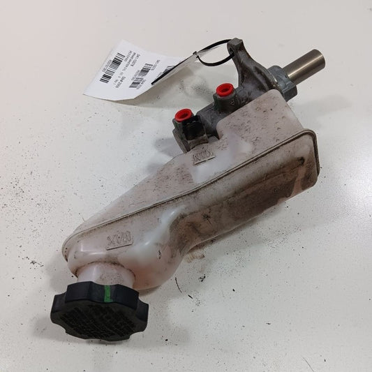 58510F2400 Brake Master Cylinder Sedan Fits 17-19 Hyundai Elantra 