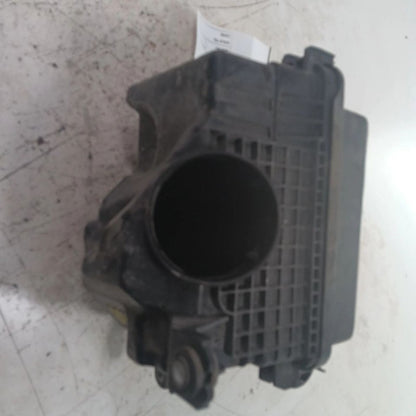 Air Cleaner Filter Box Sedan 2.0L Fits 17-20 Hyundai Elantra  OEM