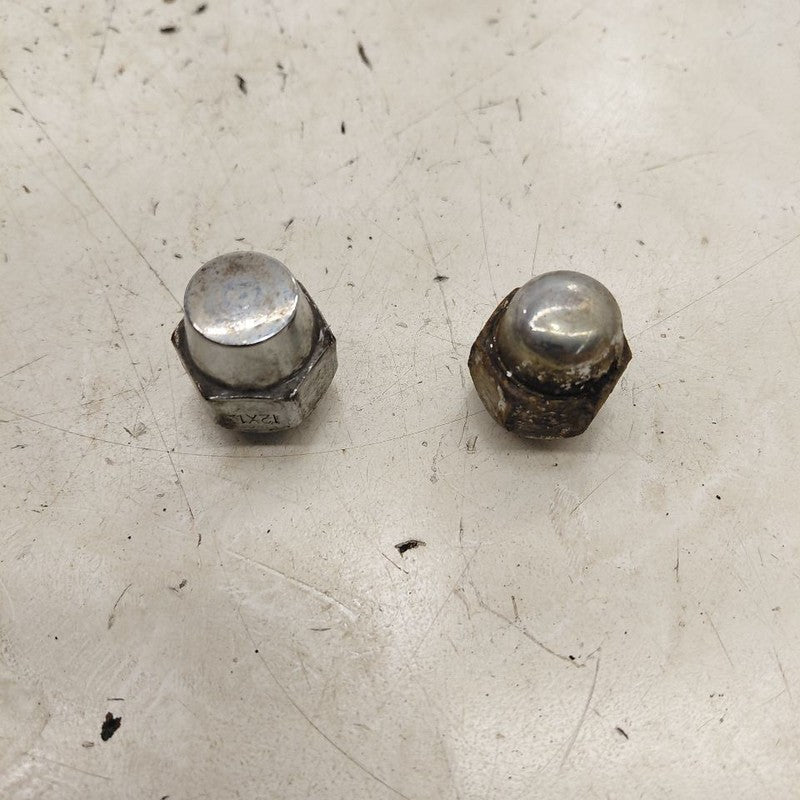 Kia Sorento Lug Nut Set  2018 2017 2016