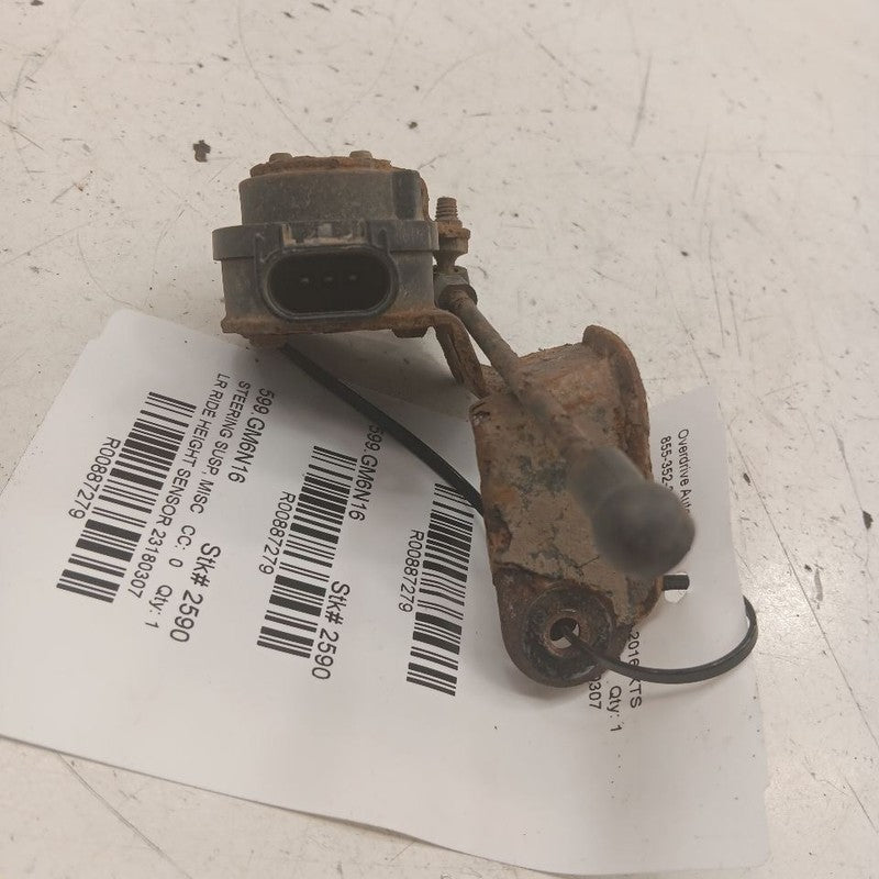 Cadillac XTS Left Rear Ride Height Sensor {23180307}     2016 2017 201
