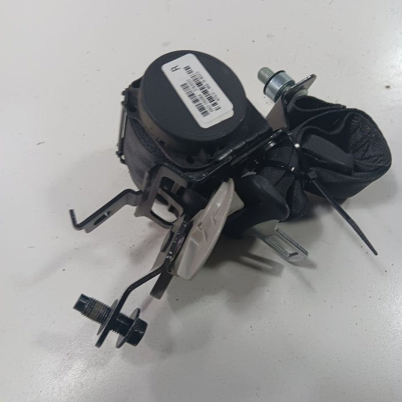 Kia Sorento Seat Belt Strap Retractor Right Passenger Rear Back  2018 2017 2016