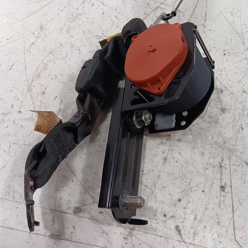 Subaru Forester Seat Belt Strap Retractor Center Middle Rear Back  2016 2017 201