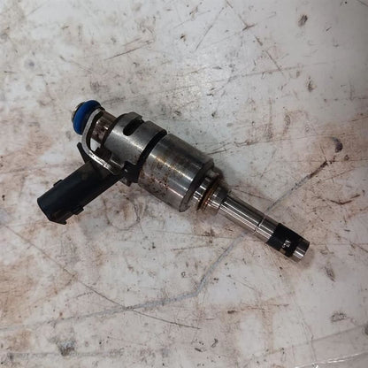 Fuel Injection Injector 1.6L VIN 2 8th Digit Fits 17-19 Kia Soul OEM