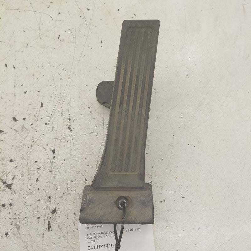 Hyundai Santa Fe Gas Pedal  2019 2020