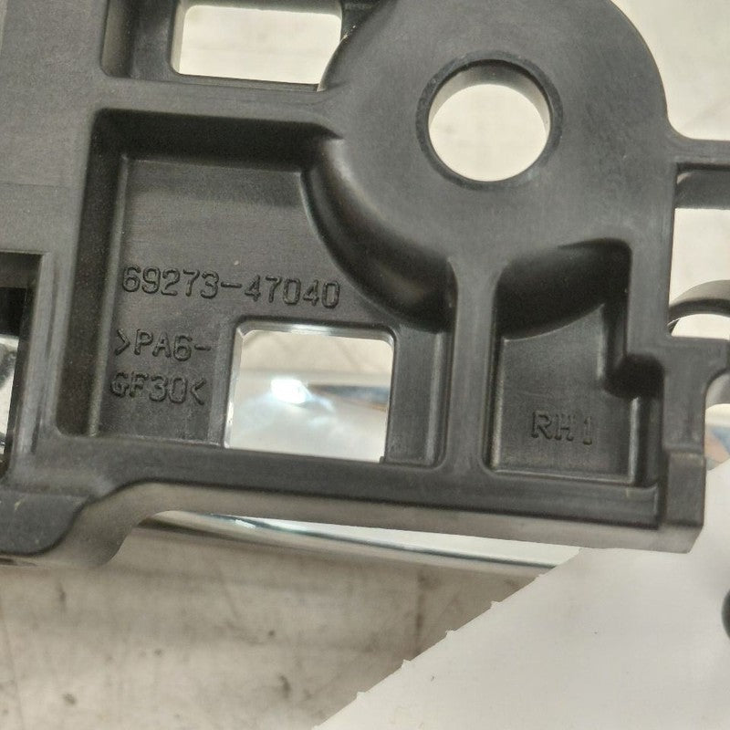 Toyota Prius Door Handle Right Passenger Rear Interior Inside  2022 20
