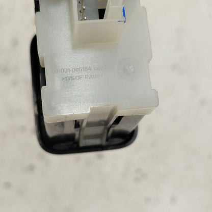 Cadillac CT6 USB Plug In Hub Port  2018 2017 2016
