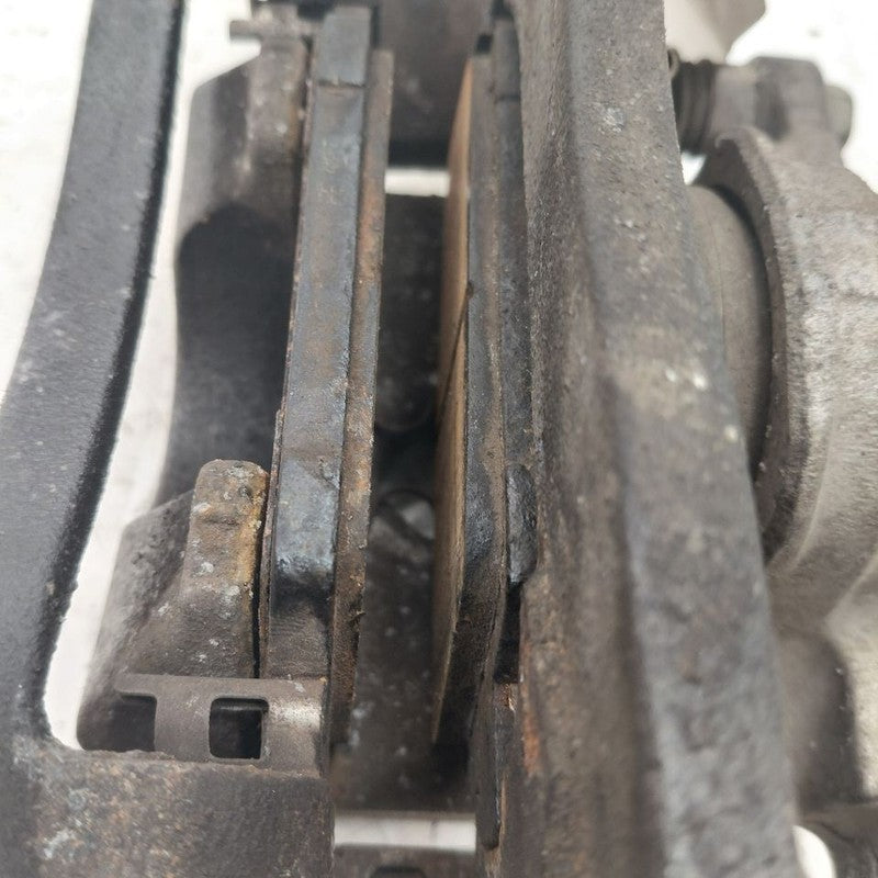 Left Rear Brake Caliper Without Painted Calipers Fits 16-20 Kia Sorent