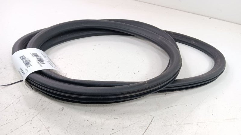 Chevrolet Equinox On Body Door Jamb Seal Front Right Passenger 2018 2019