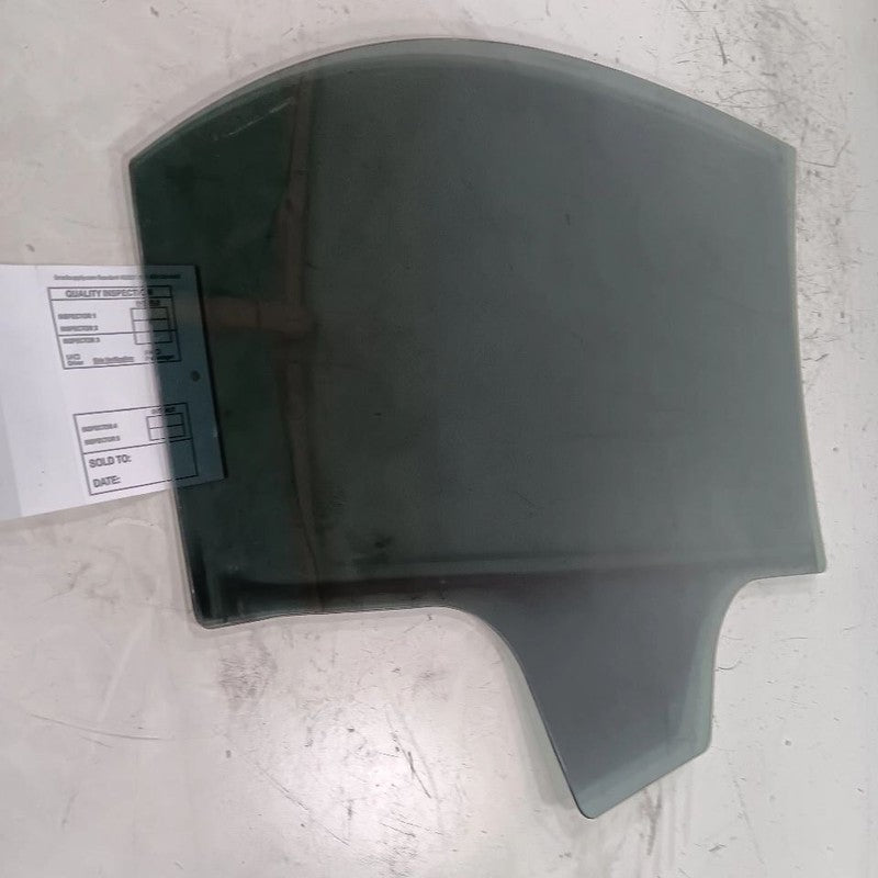Left Rear Door Window Glass X Model With Privacy Tint Fits 16-17 FIAT 