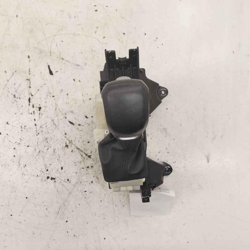 Hyundai Santa Fe Transmission Gear Shifter  2019 2020