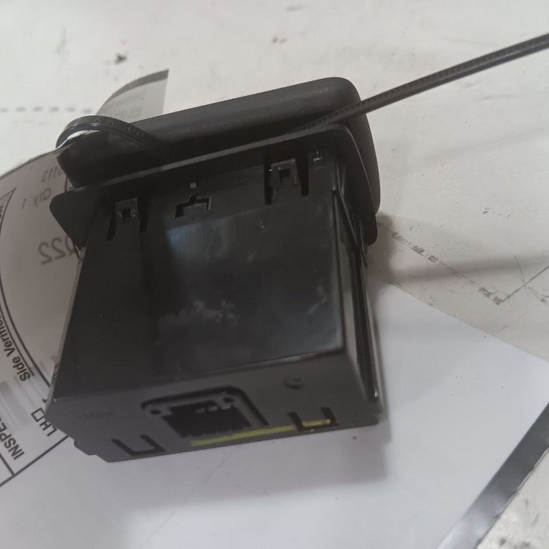 Outback Legacy USB Plug In Hub Port  2025 2024 2023 2022 2021 2020 OEM