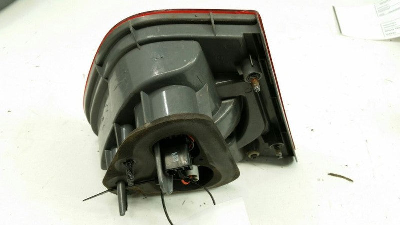 924042H000 Passenger Right Rear Tail Light  Sedan Lid Mounted 07-10 Hyundai Elantra