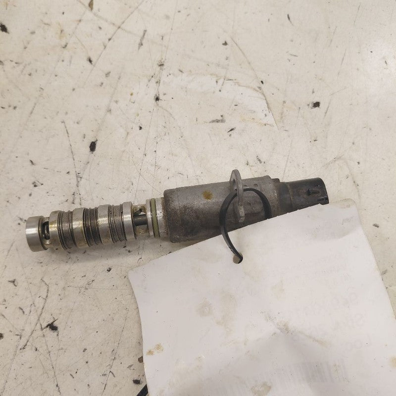 Kia Sorento Variable Timing Gear Oil Control Valve Solenoid Cylinder H