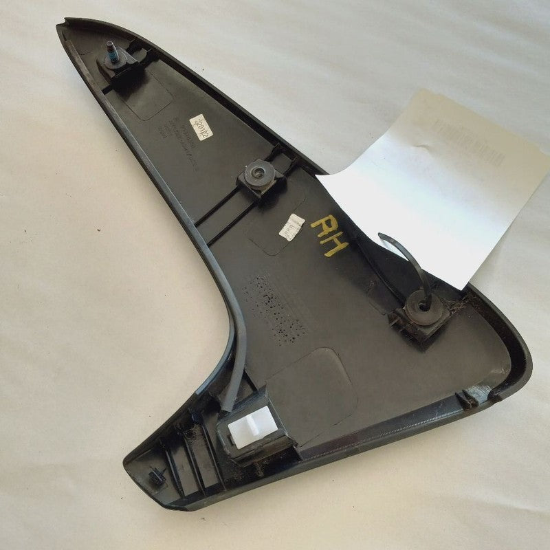 Chevy Trax Passenger Right Rear Gate Applique {85316368} 2022 2021