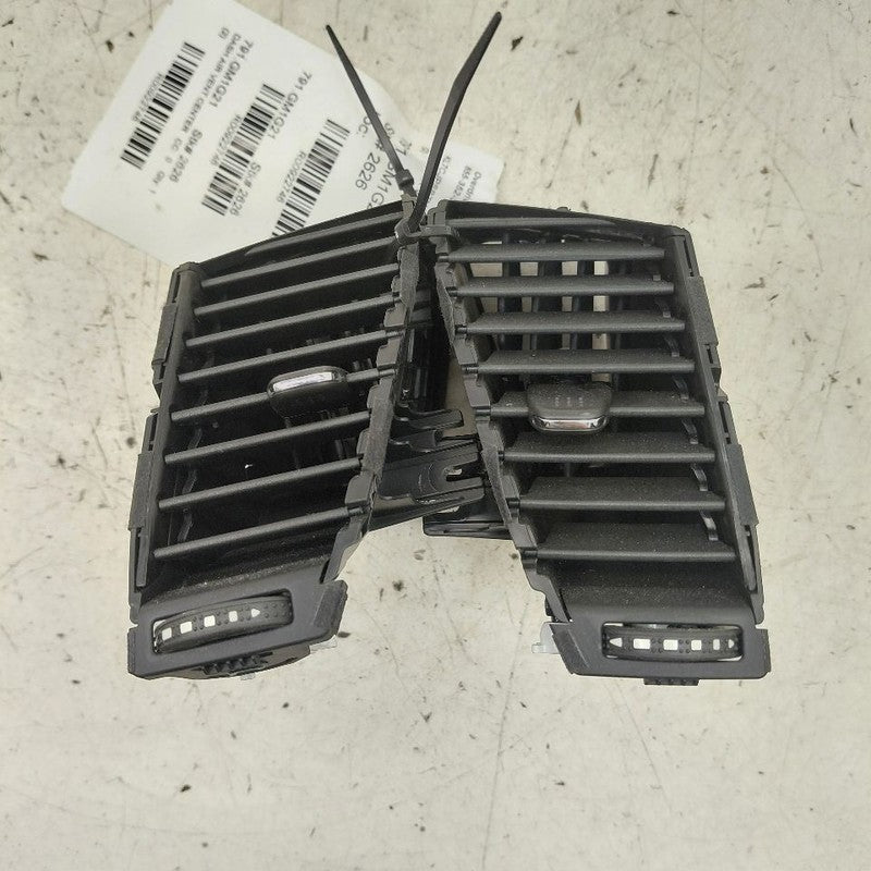 Chevy Trax Dash Air Vent Center Middle  2022 2021