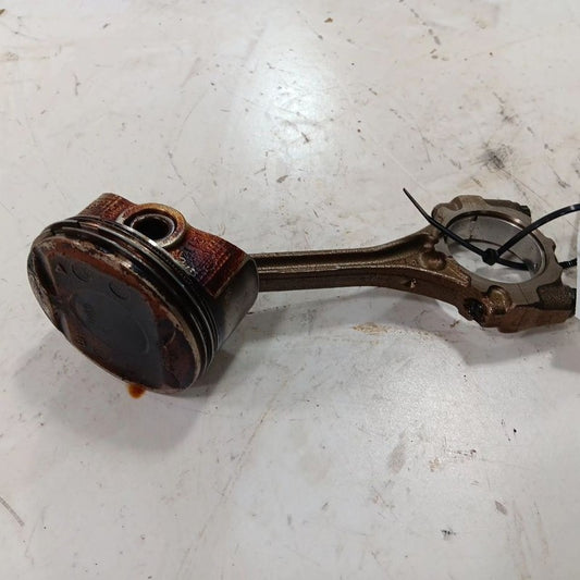 Toyota Prius C Single Piston With Connecting Rod   2017 2016 2015 2014 2013