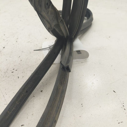 Honda CR-V On Door Seal Rubber Right Passenger Rear Back  2019 2018 20