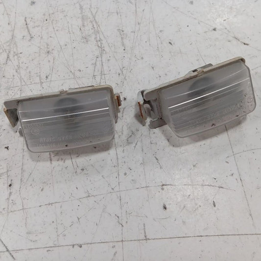 Nissan LEAF License Plate Light Lamp  2013 2014 2015 2016 2017 OEM