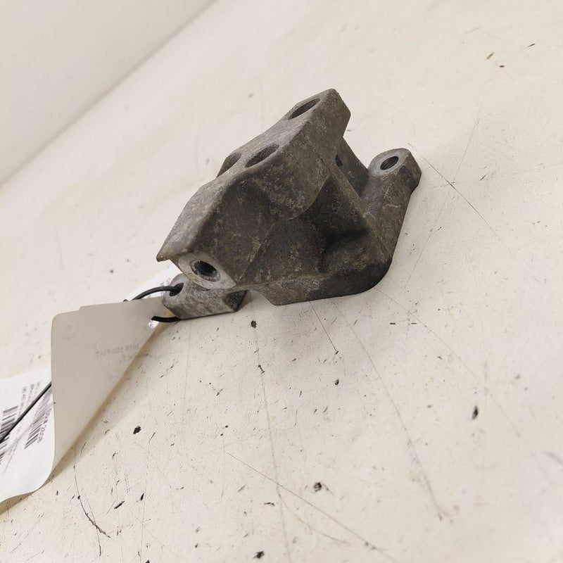 Fiat 500 X Model   AC Mount Bracket  2.4 2016 2017