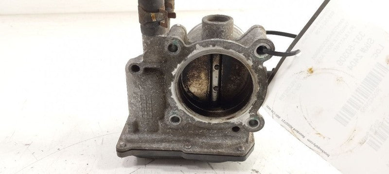 Throttle Body Valve Fits 12-19 ACCENT  OEM