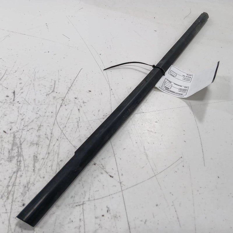 Fiat 500 Door Glass Window Weather Strip Trim Front Right Passenger 20