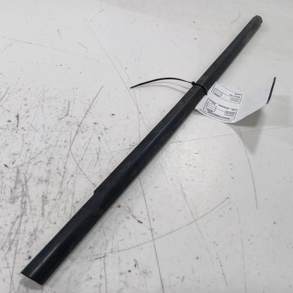 Fiat 500 Door Glass Window Weather Strip Trim Front Right Passenger 20