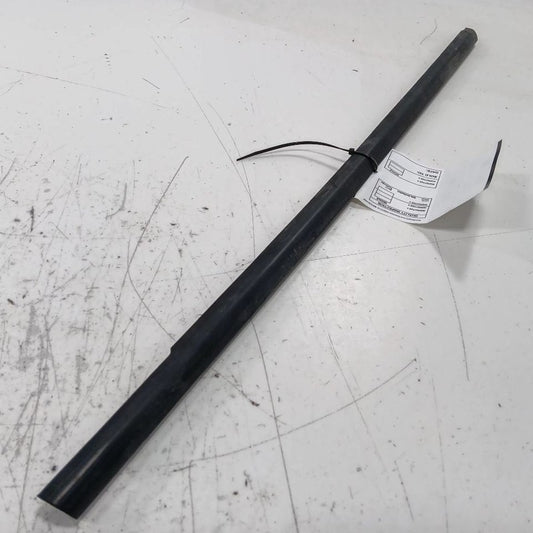 Fiat 500 Door Glass Window Weather Strip Trim Front Right Passenger 20