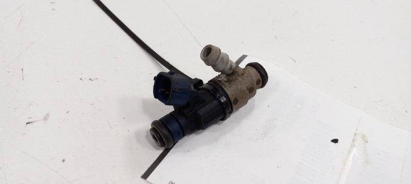 06A906031AC Fuel Injection Parts Fuel Injector 2.0L Engine ID Avh Fits 00-05 GOLF 