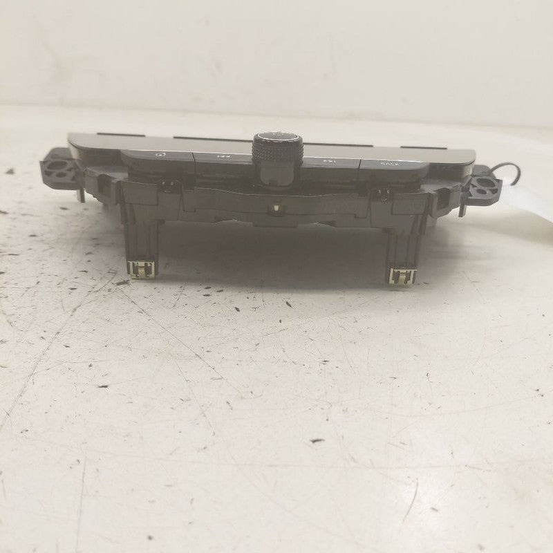 Audio Equipment Radio Display And Control Panel Fits 20-23 Buick Encor