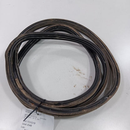 Toyota Yaris Trunk Lid Hatch Door Rear Back Rubber Seal 2020 2019 2018