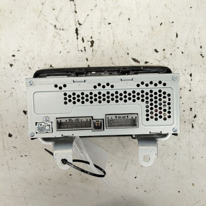 Audio Equipment Radio Receiver and Display US Market LX 18-21 Honda CR
