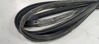 Hyundai Accent On Door Seal Rubber Right Passenger Front 2006 2007 200
