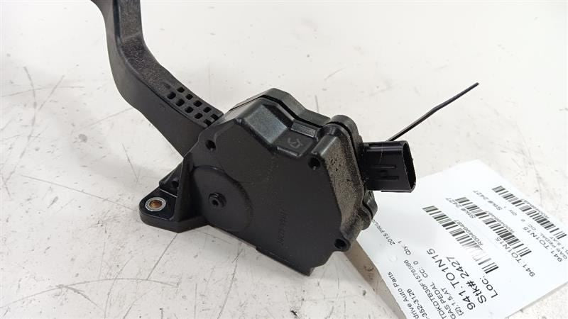 Toyota Prius Gas Accelerator Pedal    2012 2013 2014 2015 OEM