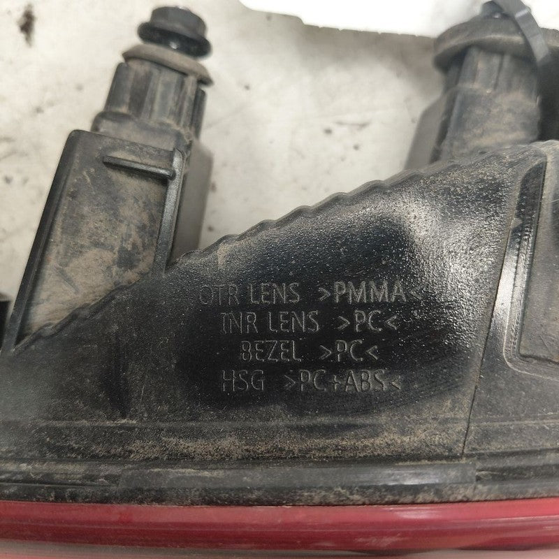 Passenger Right Tail Light Brake Lamp Incandescent Fits 18-21 Hyundai 