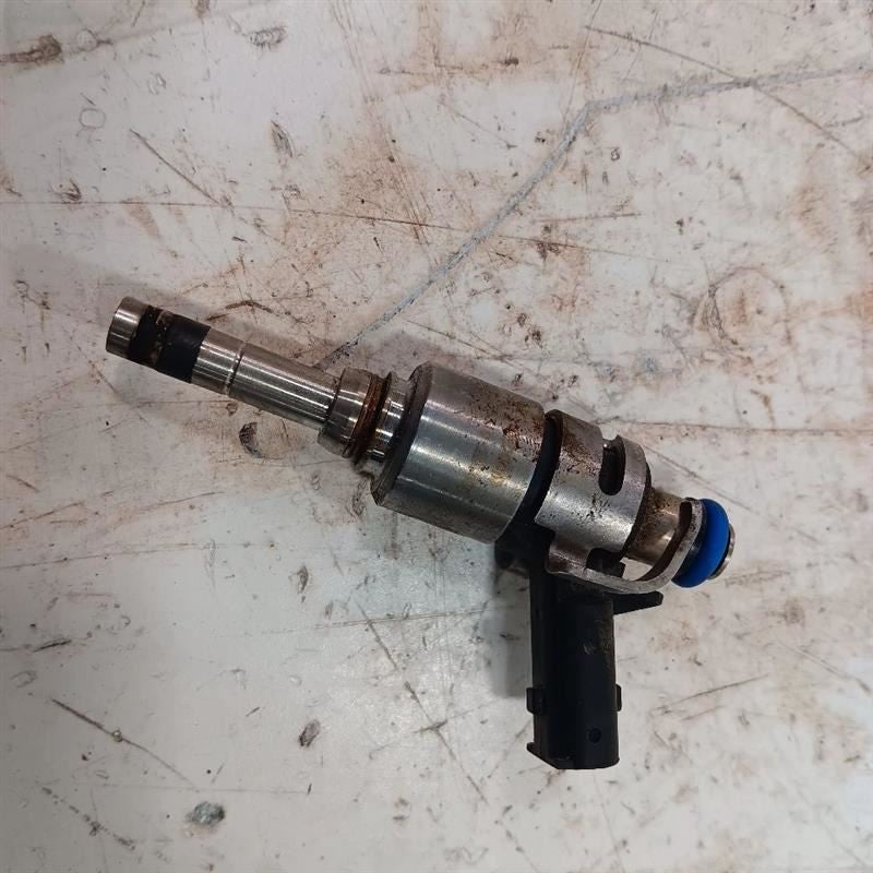 Fuel Injection Injector 1.6L VIN 2 8th Digit Fits 17-19 Kia Soul OEM