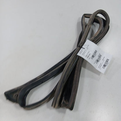 Toyota Yaris On Door Seal Rubber Left Driver Front  2020 2019 2018 2017 2016