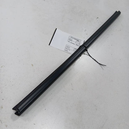 Grand Cherokee Right Front Weather Strip Interior  2017 2018 2019 2020